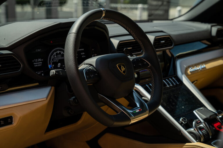 grey-urus-18