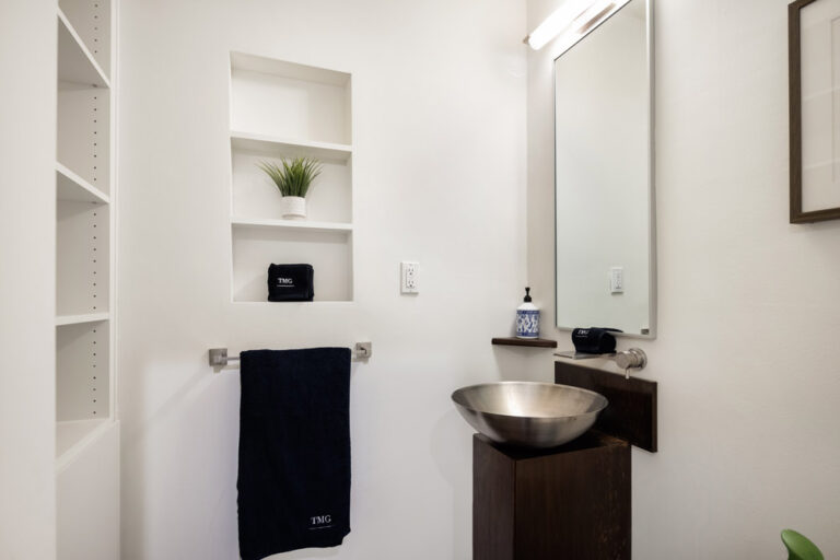 953 N Edinburgh-35