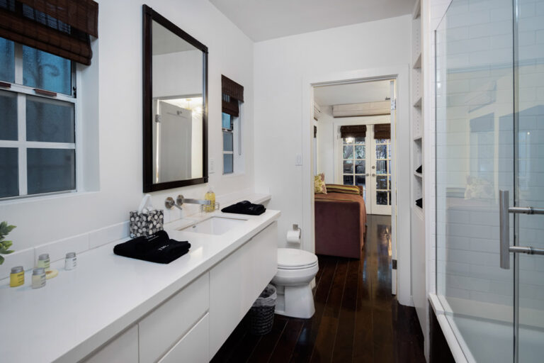 953 N Edinburgh-41