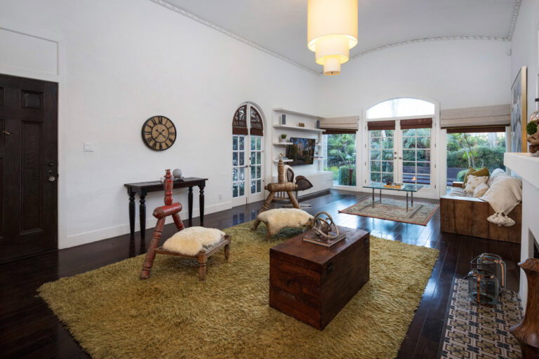953 N Edinburgh-45