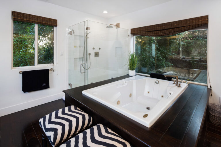 953 N Edinburgh-52