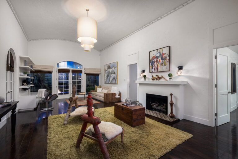 953 N Edinburgh-64
