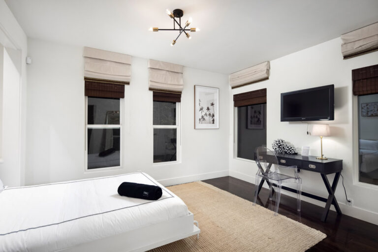 953 N Edinburgh-77