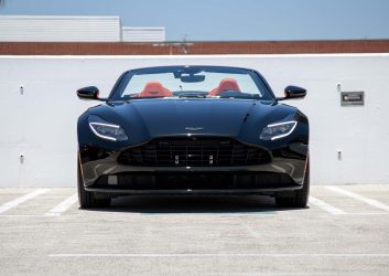 Aston Martin Volante