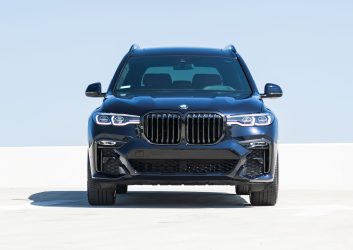 BMW-X7-2