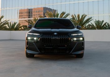 BMW760m