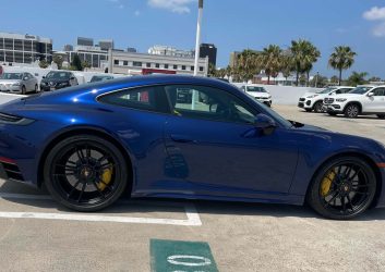 Porsche GTS Manual 7 Coupe